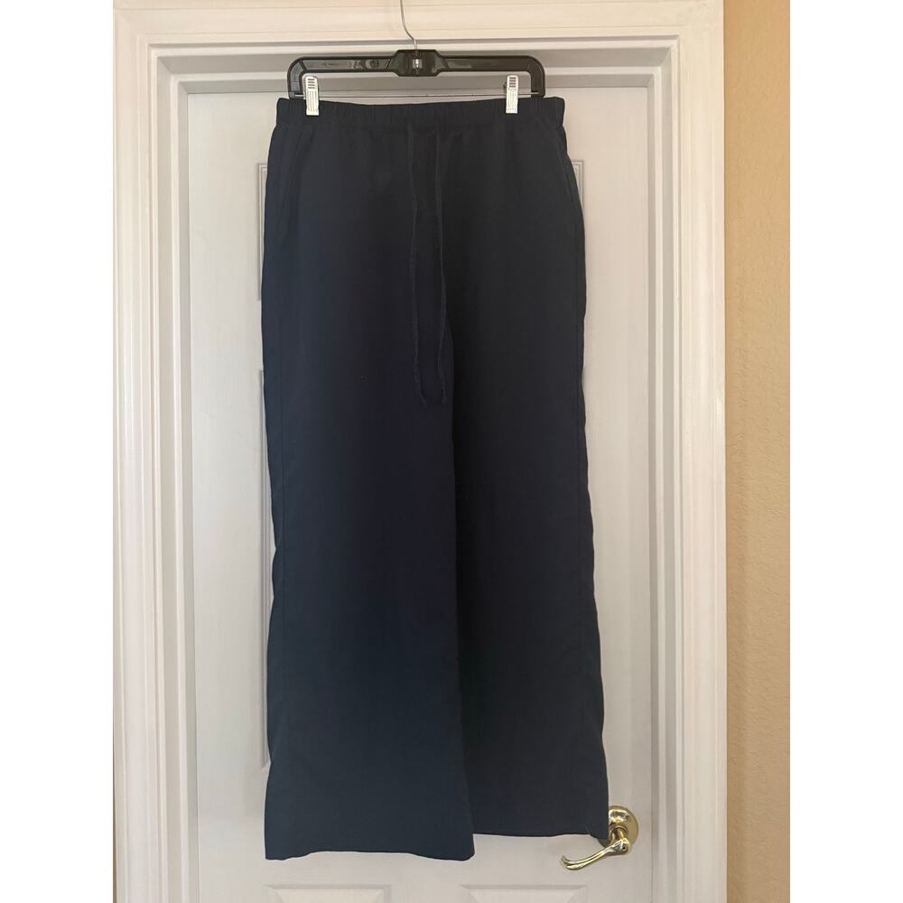 Cabi Coastline pant from Spring 2026. PLEASE READ HAS STAIN size Medium - Picture 8 of 11